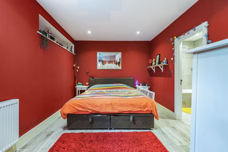 Bedroom- click for photo gallery